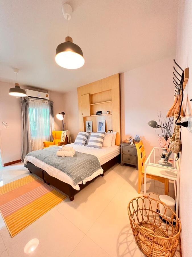 Por Poshtel Kancsanaburi Kültér fotó