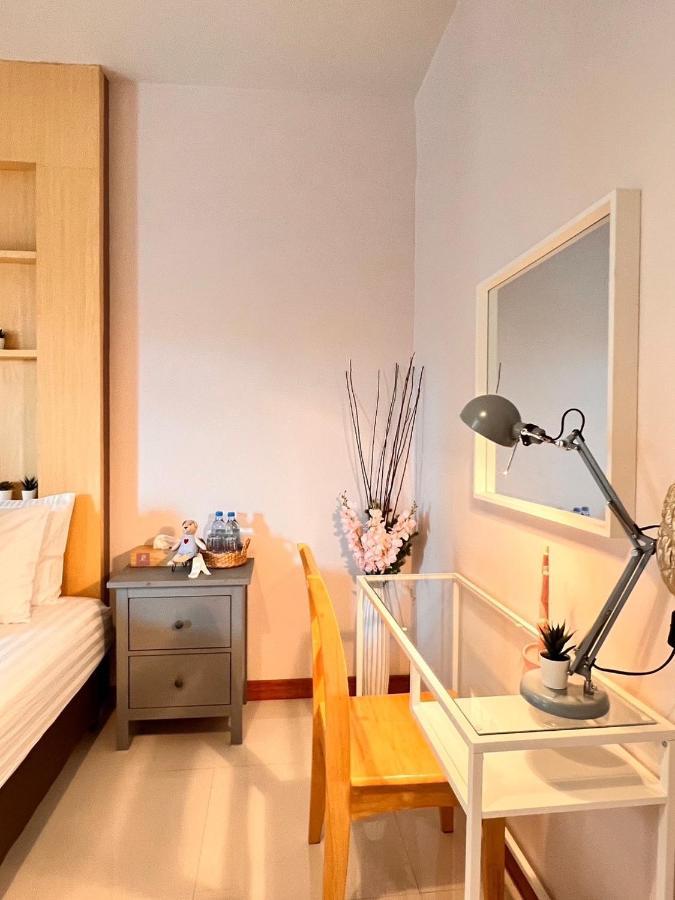 Por Poshtel Kancsanaburi Kültér fotó