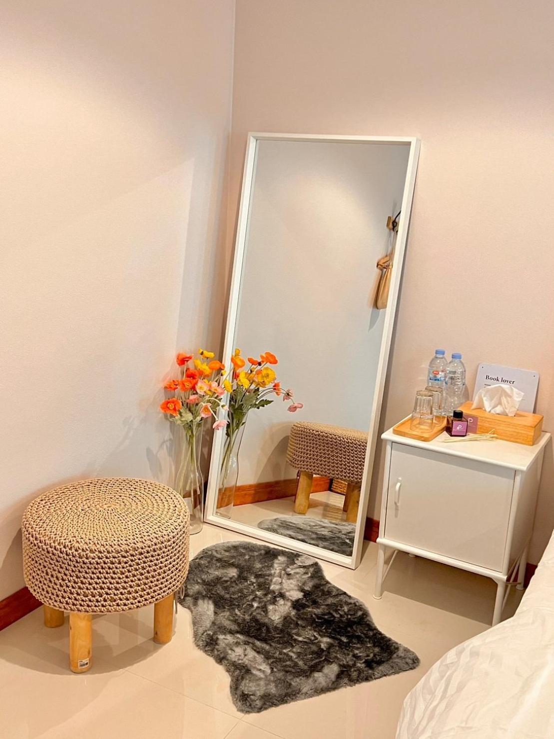 Por Poshtel Kancsanaburi Kültér fotó